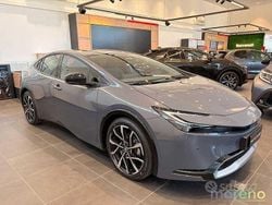 Grigio Nuova 2025 Toyota Prius Lounge Tre volumi | 38.900 €