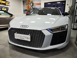 Ibis white Usata 2017 Audi R8 Spyder Sport Cabrio | 127.999 €