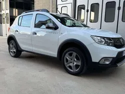 Bianco Usata 2019 Dacia Sandero Stepway Due volumi | 9900 € (Buon prezzo)