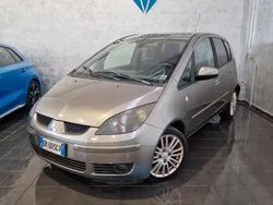 Marrone Usata 2008 Mitsubishi Colt Tre volumi | 1900 € (Cara)