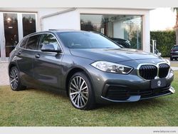 Grigio Usata 2021 BMW 116 Sport Line Due volumi | 21.500 € (Buon prezzo)