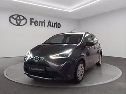 Grigio Usata 2021 Toyota Aygo X-play Due volumi | 11.900 € (Ottimo prezzo)