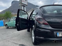 Usata 2007 Opel Corsa Due volumi | 1700 € (Buon prezzo)