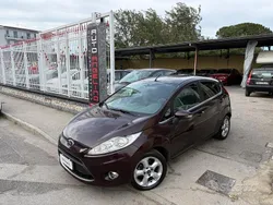 Usata 2011 Ford Fiesta Titanium Due volumi | 4499 € (Buon prezzo)