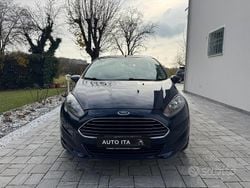 Blu Usata 2015 Ford Fiesta Tre volumi | 5500 € (Buon prezzo)