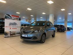 Grigio Usata 2024 Lancia Ypsilon Gold Due volumi | 14.200 € (Buon prezzo)
