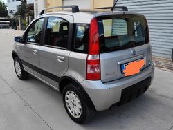Grigio Usata 2005 Fiat Panda Climbing Due volumi | 5000 € (Molto cara)