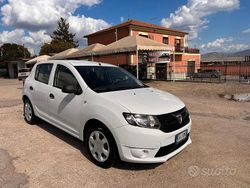 Bianco Usata 2014 Dacia Sandero Due volumi | 3990 € (Ottimo prezzo)