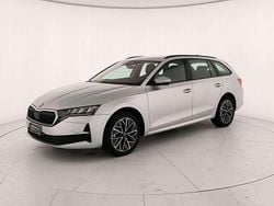 Argento brillante metallizzato Usata 2025 Skoda Octavia Executive Station wagon | 28.900 € (Buon prezzo)