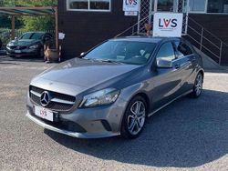 Grigio Usata 2017 Mercedes A180 Edition Tre volumi | 13.499 € (Buon prezzo)