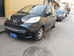 Usata 2010 Peugeot 107 Due volumi | 3999 € (Buon prezzo)