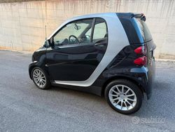 Nero Usata 2009 Smart ForTwo Coupé Passion Due volumi | 3499 € (Buon prezzo)