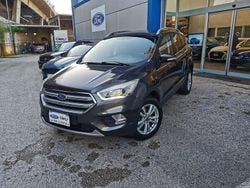 Grigio Usata 2019 Ford Kuga Business Edition SUV | 13.500 € (Buon prezzo)