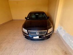 Nero Usata 2008 VW Phaeton Tre volumi | 6499 €