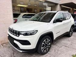 Alpine white Usata 2023 Jeep Compass Limited SUV | 26.900 € (Buon prezzo)