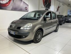 Marrone Usata 2009 Renault Modus Dynamique Monovolume | 3500 € (Buon prezzo)