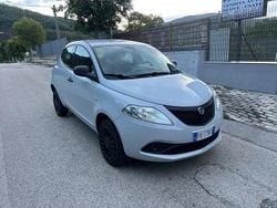 Grigio Usata 2018 Lancia Ypsilon Due volumi | 5599 € (Buon prezzo)