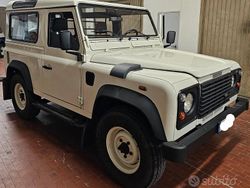 Bianco Usata 2003 Land Rover Defender SUV | 25.000 € (Buon prezzo)