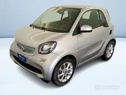 Argento metallizzato Usata 2020 Smart ForTwo Electric Drive Passion Tre volumi | 13.900 € (Buon prezzo)