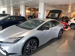 Grigio Usata 2024 Toyota Prius Due volumi | 33.500 €
