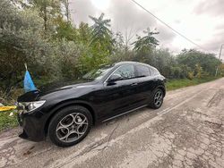 Nero Usata 2017 Alfa Romeo Stelvio Executive SUV | 19.500 € (Buon prezzo)