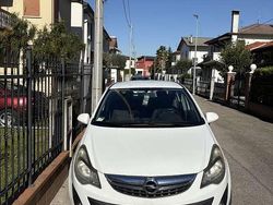 Usata 2014 Opel Corsa Edition Tre volumi | 5900 € (Cara)