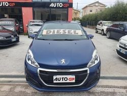 Blu Usata 2016 Peugeot 208 Due volumi | 7999 € (Buon prezzo)