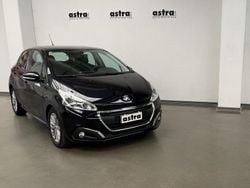 Blu scuro Usata 2019 Peugeot 208 Allure Due volumi | 11.900 € (Buon prezzo)