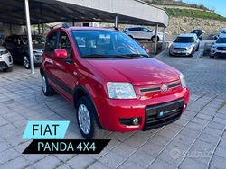 Rosso Usata 2011 Fiat Panda 4x4 Due volumi | 5900 € (Buon prezzo)