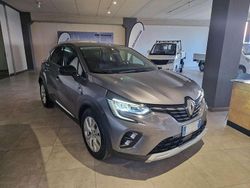 Grigio Usata 2022 Renault Captur Intens SUV | 18.900 € (Buon prezzo)