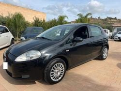 Nero Usata 2010 Fiat Grande Punto Due volumi | 4500 € (Cara)