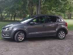 Grigio Usata 2015 VW Polo Comfortline Tre volumi | 7200 € (Buon prezzo)