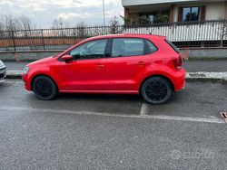 Usata 2011 VW Polo Comfortline Tre volumi | 4000 € (Buon prezzo)