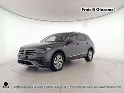 Platinum grey metallizzato Usata 2022 VW Tiguan Allspace Elegance SUV | 31.900 € (Buon prezzo)