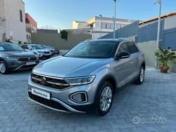Grigio Usata 2022 VW T-Roc Style SUV | 27.500 € (Buon prezzo)