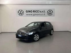 Nero Usata 2024 VW Golf Life Tre volumi | 24.000 € (Buon prezzo)