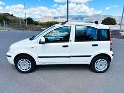 Bianco Usata 2011 Fiat Panda Due volumi | 2700 € (Buon prezzo)