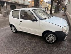 Bianco Usata 2005 Fiat 600 Tre volumi | 1300 €