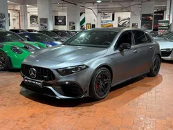 Grigio montagna magno manufak Nuova 2024 Mercedes A45 AMG AMG Line Premium Plus Tre volumi | 64.600 € (Super prezzo)