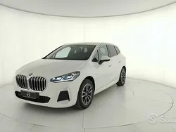 Bianco Usata 2024 BMW 225 Active Tourer M Sport Monovolume | 35.800 € (Buon prezzo)