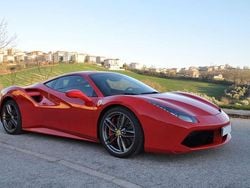 Rosso Usata 2017 Ferrari 488 Coupé | 224.900 € (Molto cara)