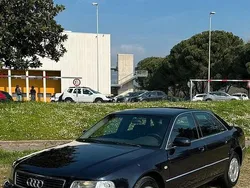Usata 2002 Audi A8 Tre volumi | 9995 € (Ottimo prezzo)