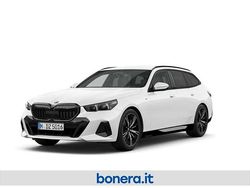 Alpin white pastello Nuova 2025 BMW 520 M Sport Station wagon | 71.700 € (Molto cara)