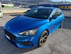 Blu/azzurro Usata 2020 Ford Focus ST-Line Tre volumi | 14.800 € (Buon prezzo)