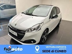 Bianco perla Usata 2018 Peugeot 208 GT-line Due volumi | 9900 € (Buon prezzo)