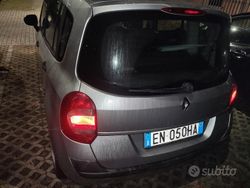 Grigio Usata 2009 Renault Grand Modus Monovolume | 1200 €