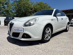 Bianco Usata 2011 Alfa Romeo Giulietta Distinctive Tre volumi | 7800 € (Cara)
