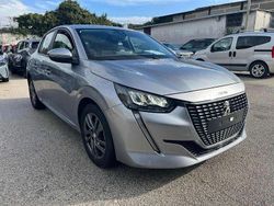 Vari colori Usata 2021 Peugeot 208 Due volumi | 13.900 € (Buon prezzo)