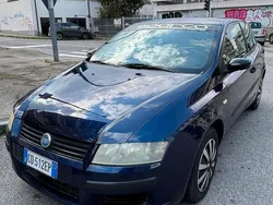 Blu Usata 2002 Fiat Stilo Dynamic Tre volumi | 1600 € (Buon prezzo)