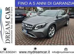 Mercedes GLA220
